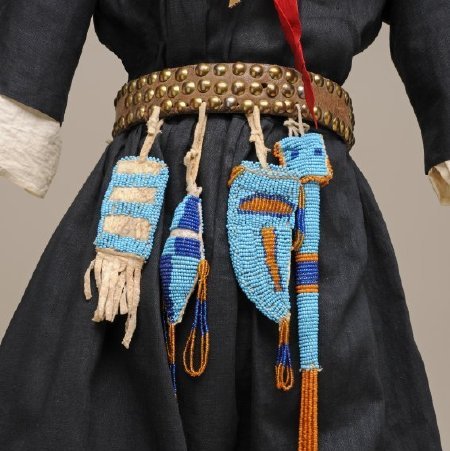 Assiniboine Doll, 2013.20.07 (back detail)