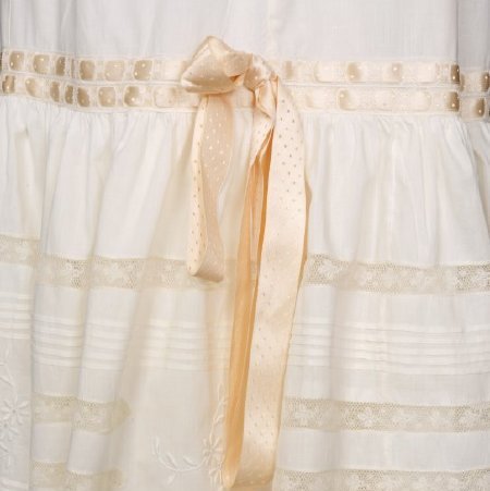 Wedding dress, 1982.20.06  (detail)
