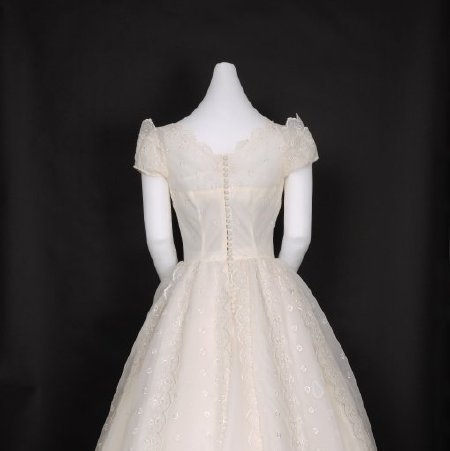 Wedding dress, 2011.40.01