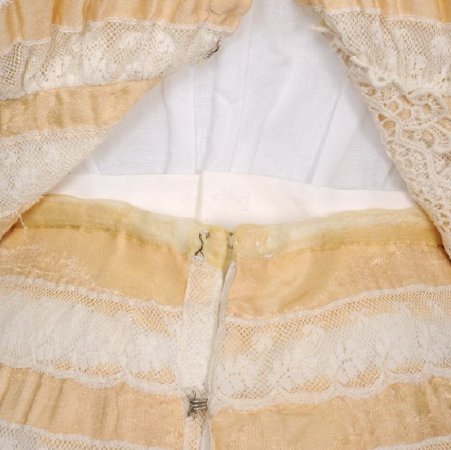 Wedding dress, 200746.09 a-b (detail of back closure)