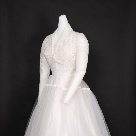 Wedding dress, 2009.15.01 a-c